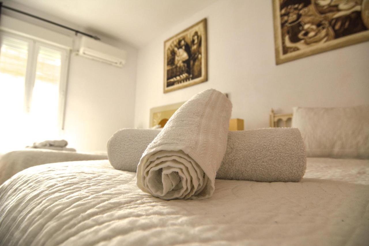 Regina Home -Parking Casco Historico Córdoba Kültér fotó